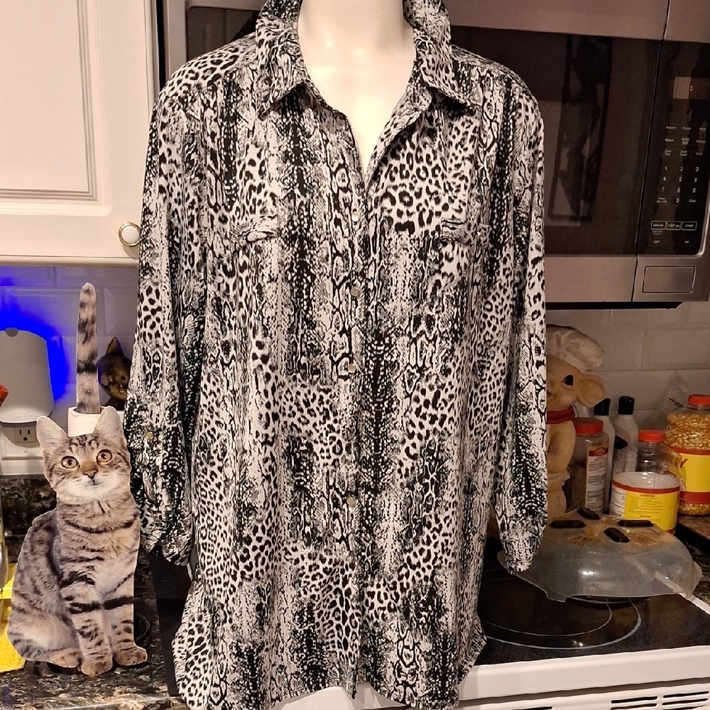 l Always Indigo Animal Print Stretch Button Plus Size Top 3X